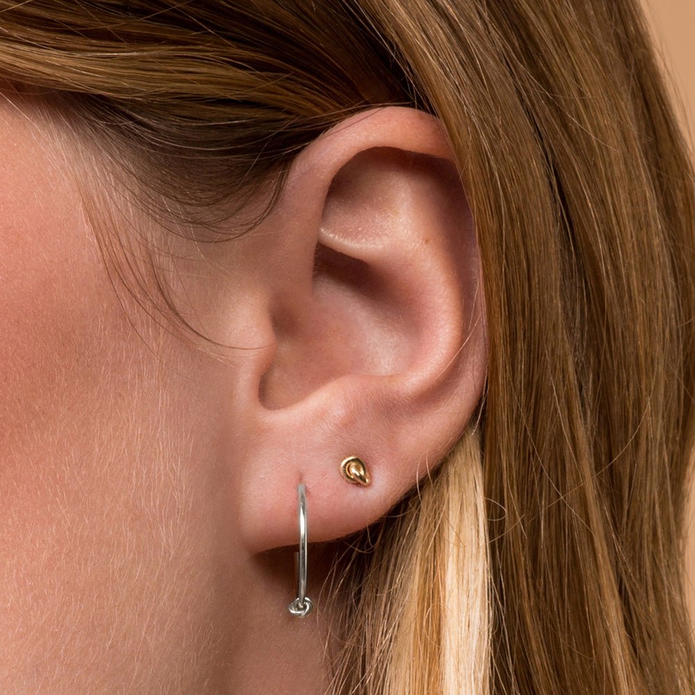 Knot Stud Earrings - 14k White Gold - Camillette