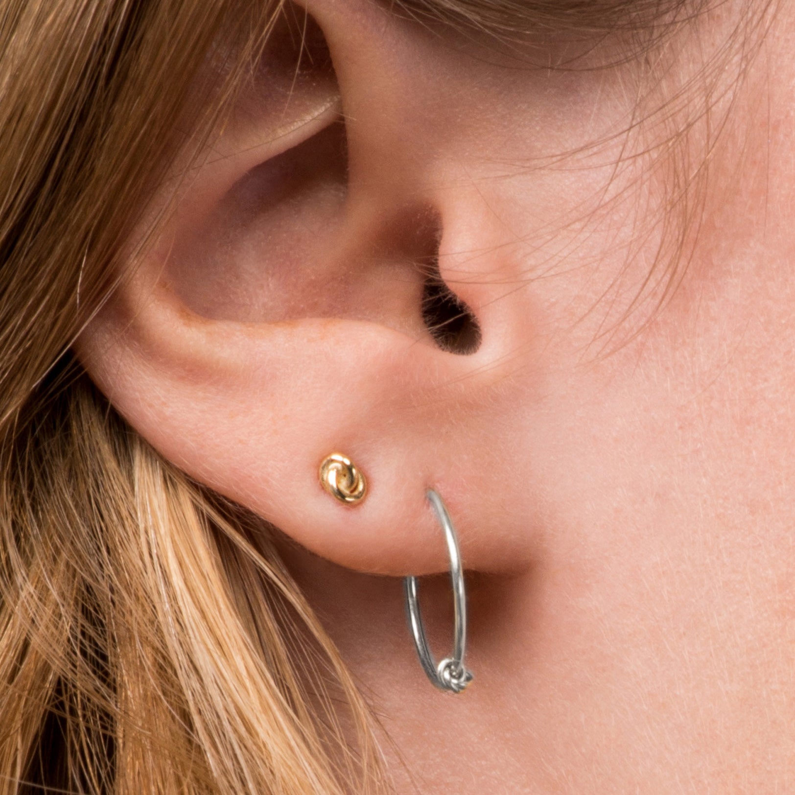 Prélude Sleepers Hoops Earrings – 10k White Gold - Camillette