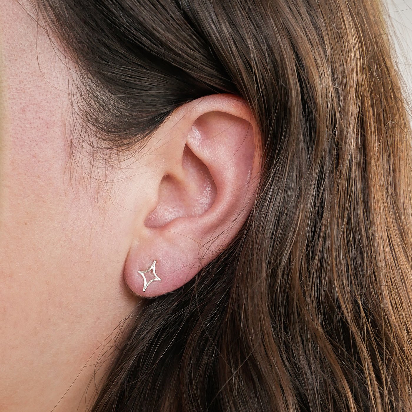 Star Stud Earrings - Silver - Camillette