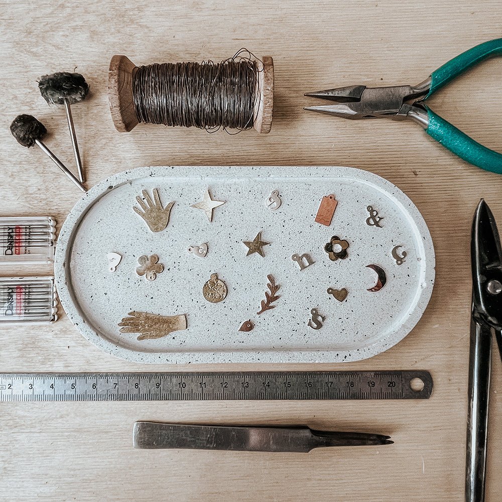 WORKSHOP - Make a personalized charm necklace or bracelet - Camillette