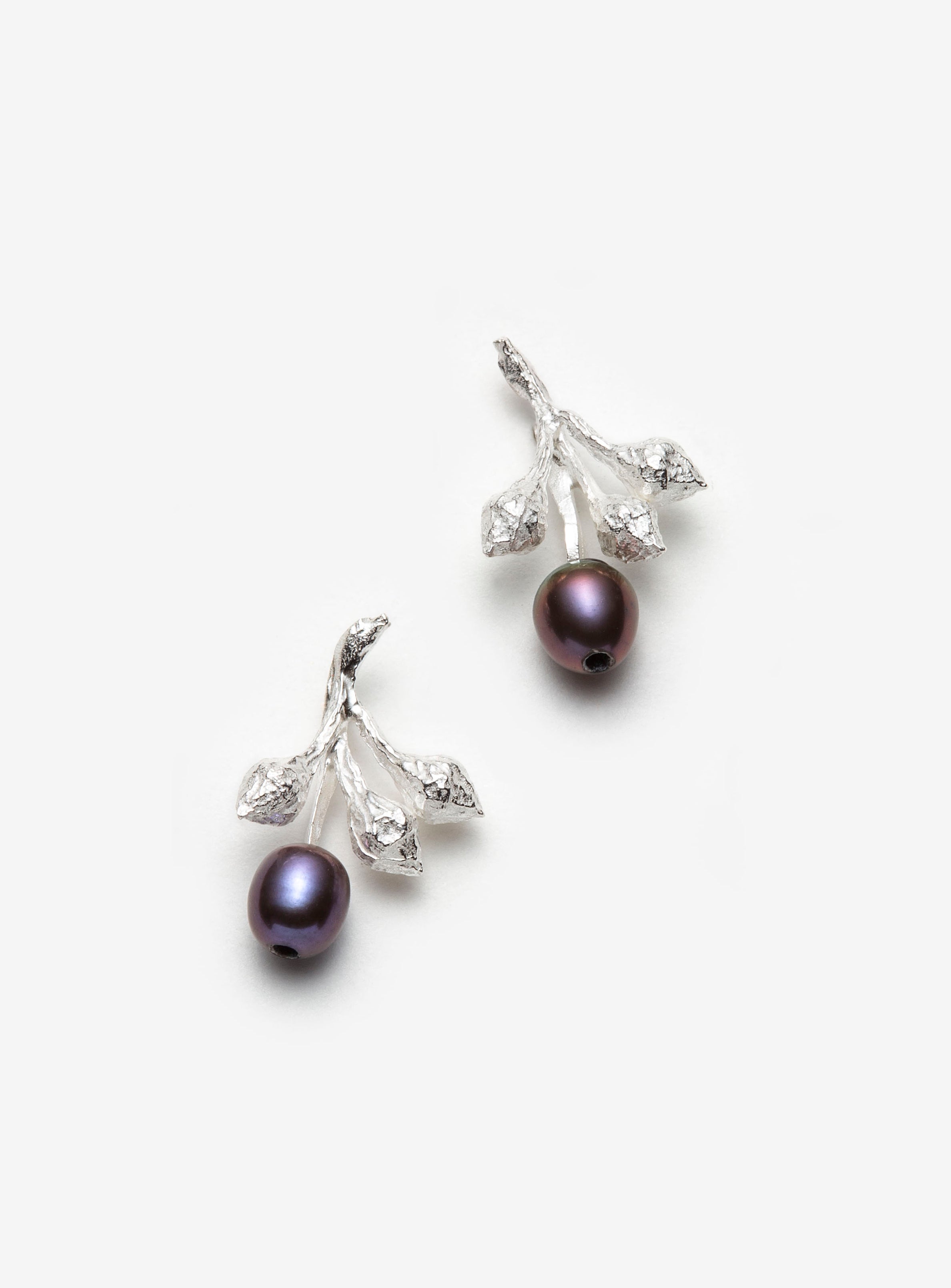 How not to lose your earrings and protect your jewelry : Essential Tips - Camillette