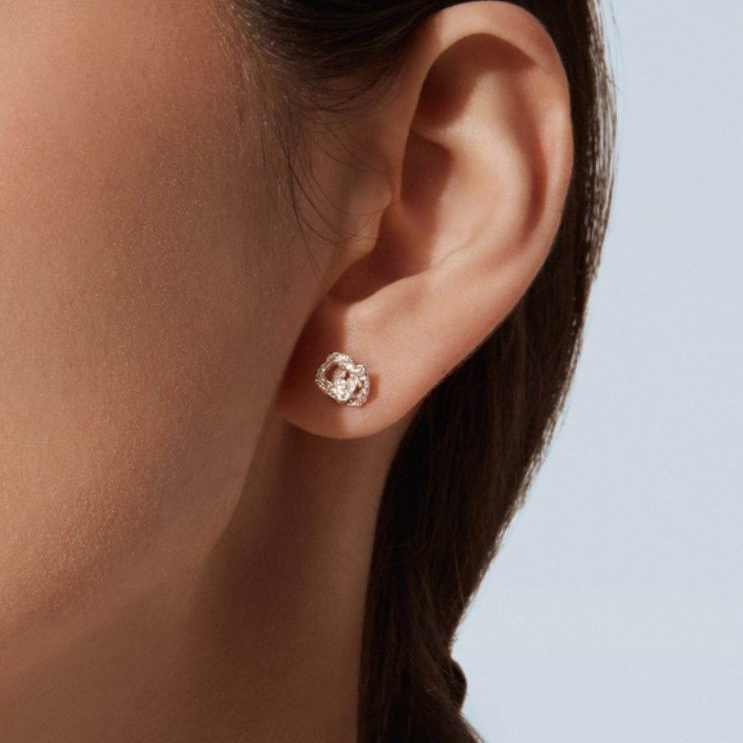 boucle d'oreille intertwined