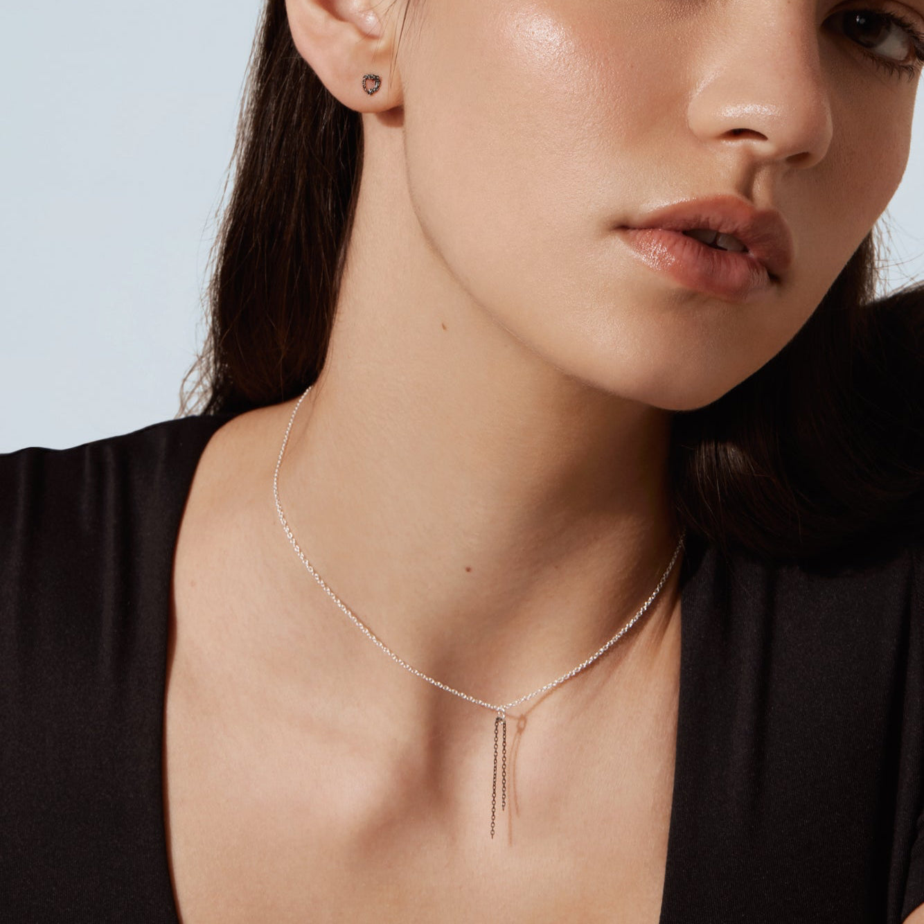 The Amalgam necklace in silver and oxidized silver by Camillette Jewelry handmade in Montreal.