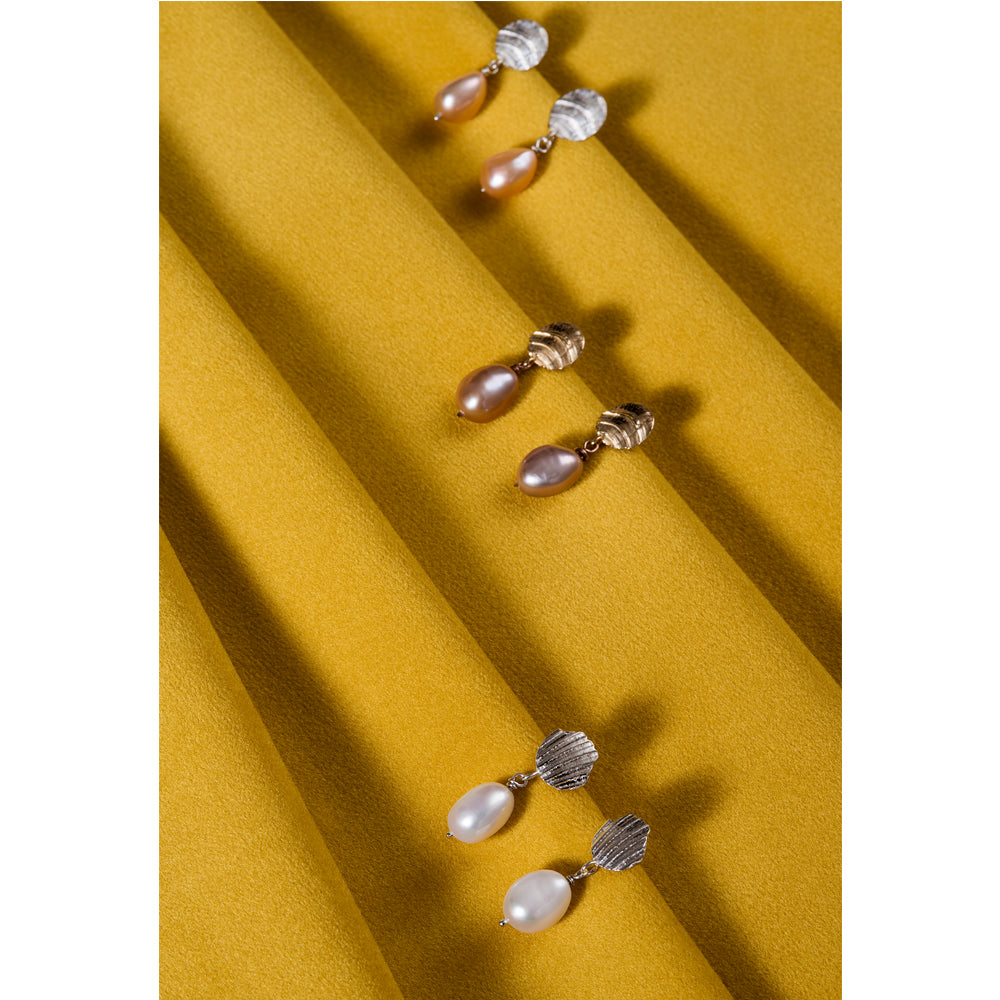 Seashell earrings with pearls for weddings or bridesmaids handcrafted in Montreal