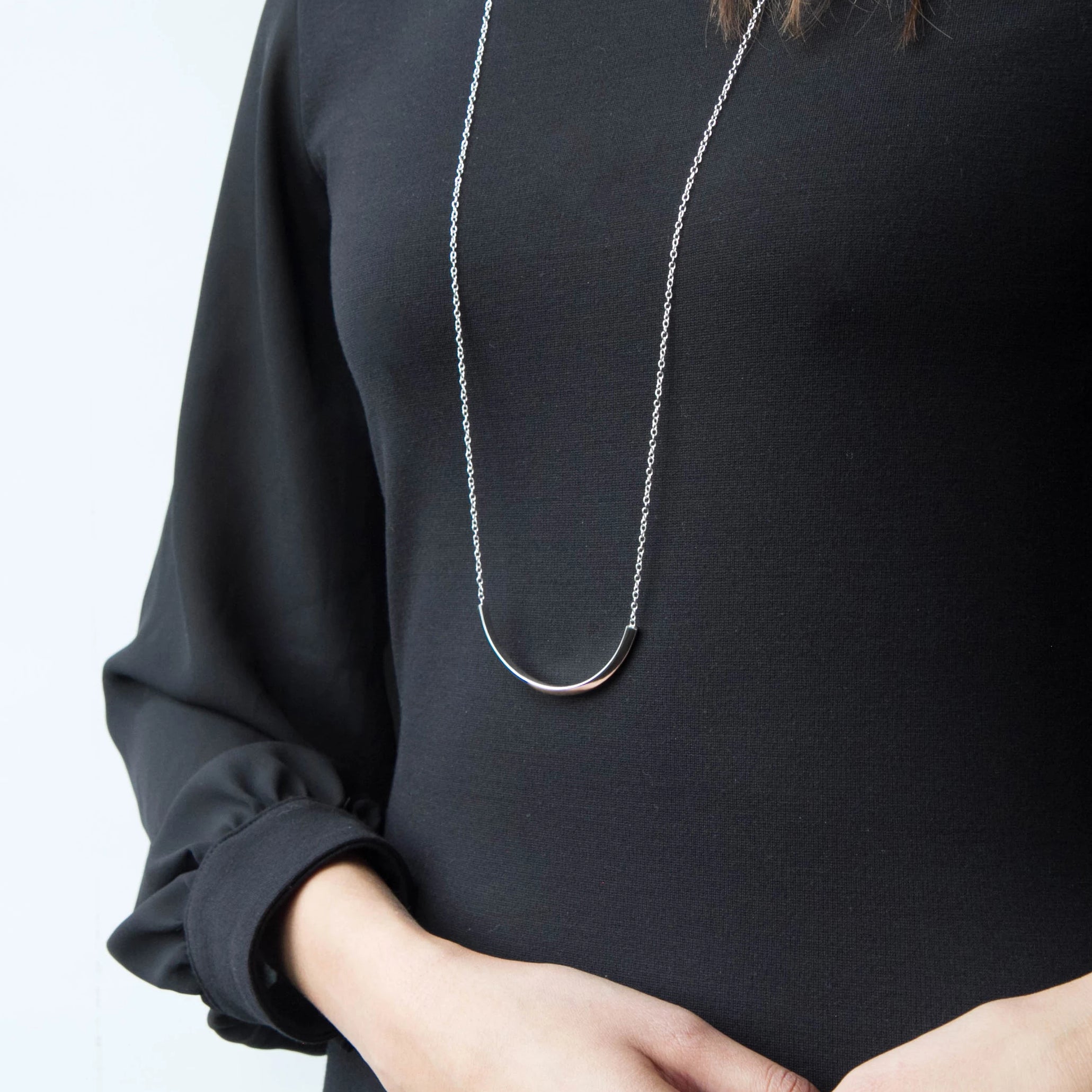 Line Arc Necklace – Sterling Silver - Camillette