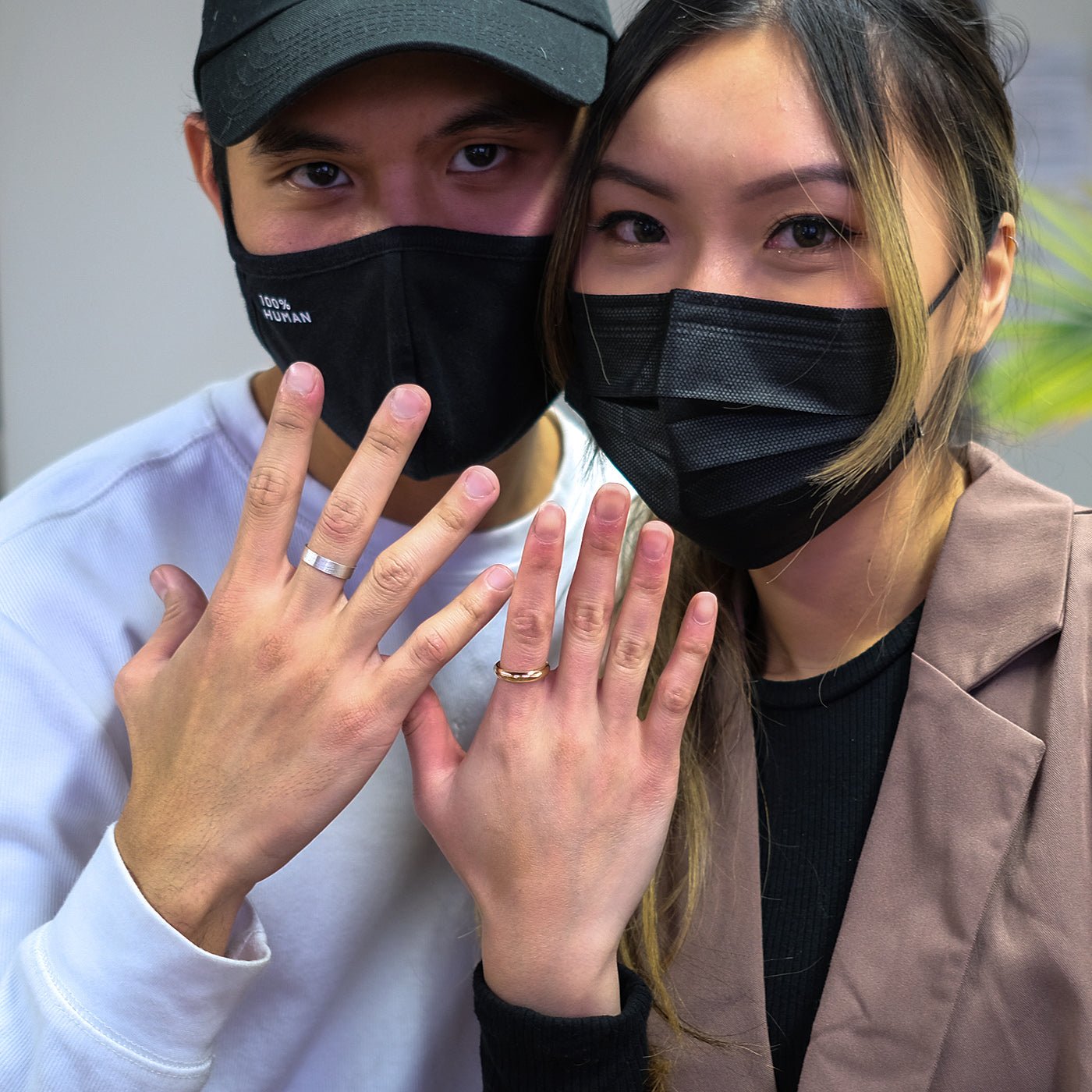 Participants to a silver ring making class with Camillette